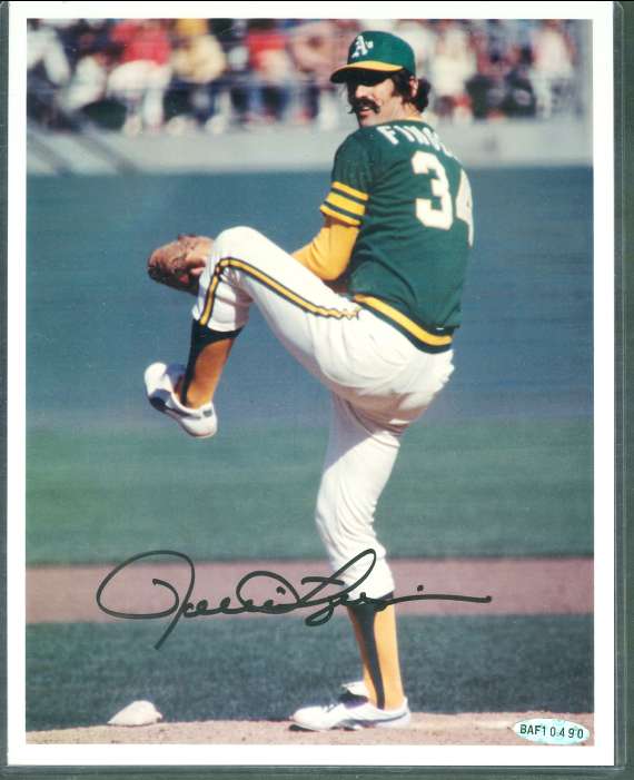  Rollie Fingers - UDA AUTOGRAPHED Color 8x10 (A's) Baseball cards value