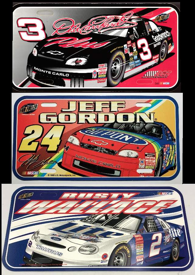 RACING - Lot of (12) - Fan Fueler NASCAR Plastic License Plates n cards value