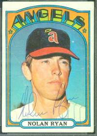AUTOGRAPHED 1972 Topps  Baseball card front