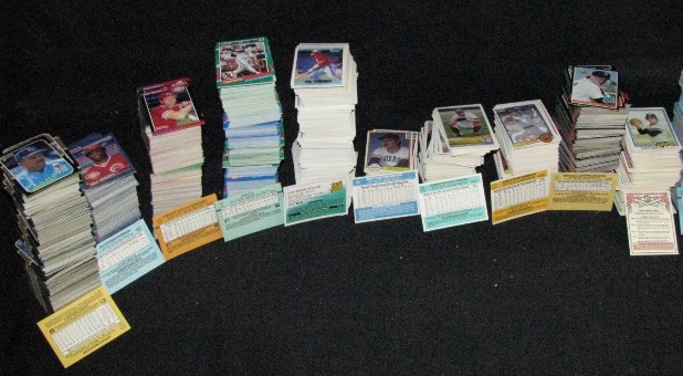   1981-1987 Donruss cards - Lot is assorted with dups. Baseball cards value