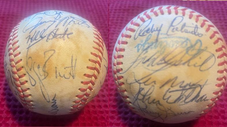  1978-82 Royals - Team Signed/AUTOGRAPHED baseball [#14n] w/20 Signatures Baseball cards value