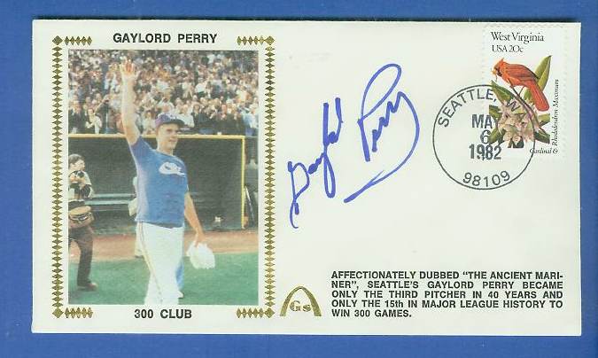  Gaylord Perry - 1982 AUTOGRAPHED Gateway Cachet '300 CLUB' Baseball cards value