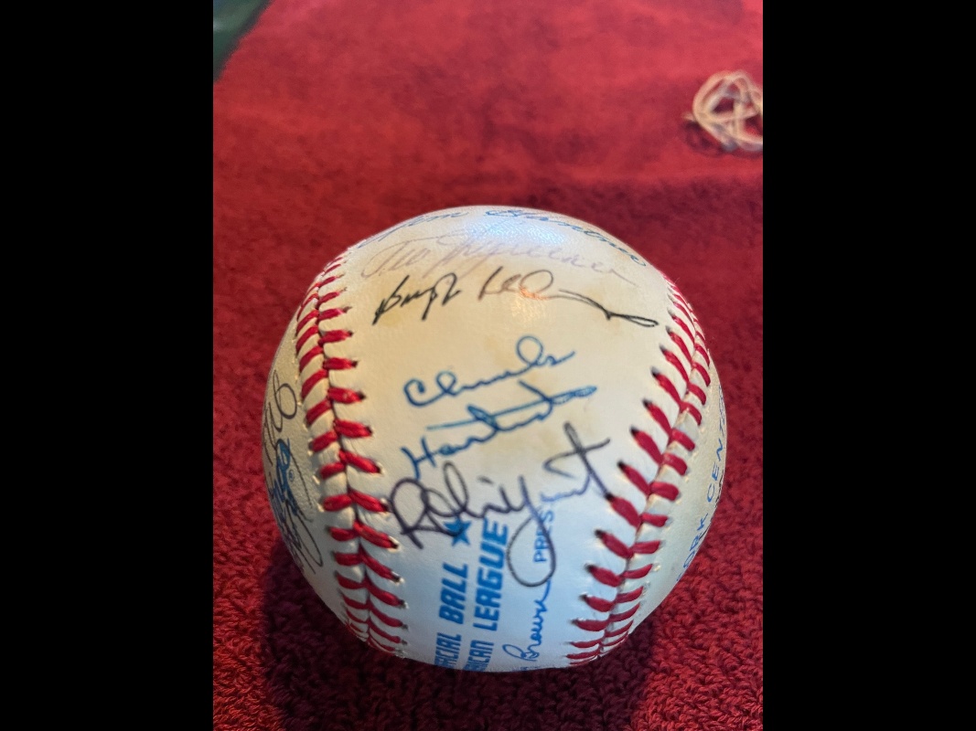  1987 Brewers - Team Signed/AUTOGRAPHED baseball [#11j] w/25 Signatures !! Baseball cards value