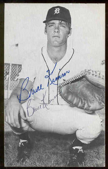  Bruce Kimm - AUTOGRAPHED (1976) Team-Issued Card (Tigers) Baseball cards value