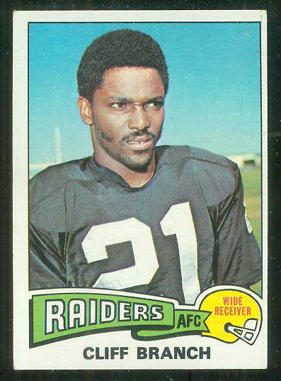 1975 Topps FB #524 Cliff Branch ROOKIE [#b] Football cards value