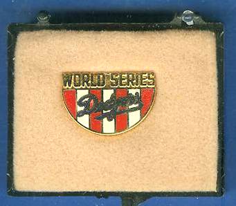  1988 Los Angeles DODGERS WORLD SERIES Press Pin (Phantom) Baseball cards value