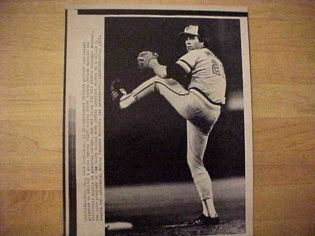 WIREPHOTO: Jim Palmer - [06/05/78] 'Kicking It Up' (Orioles) Baseball cards value