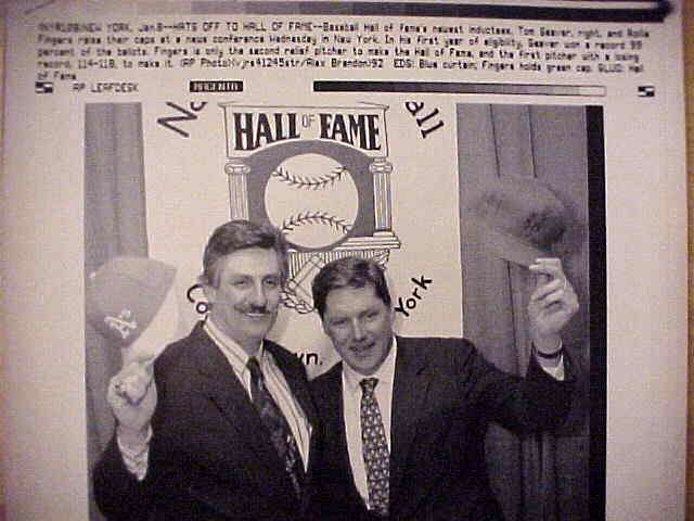 WIREPHOTO: Tom Seaver - [01/08/92] 'Hats Off To Hall Of Fame' (Mets) Baseball cards value