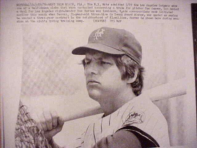 WIREPHOTO: Tom Seaver - {03/29/76} 'Stays Put' (Mets) Baseball cards value