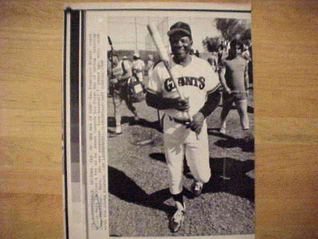 WIREPHOTO: Willie Mays - [02/28/86] 'New Man In Camp' (Giants) Baseball cards value