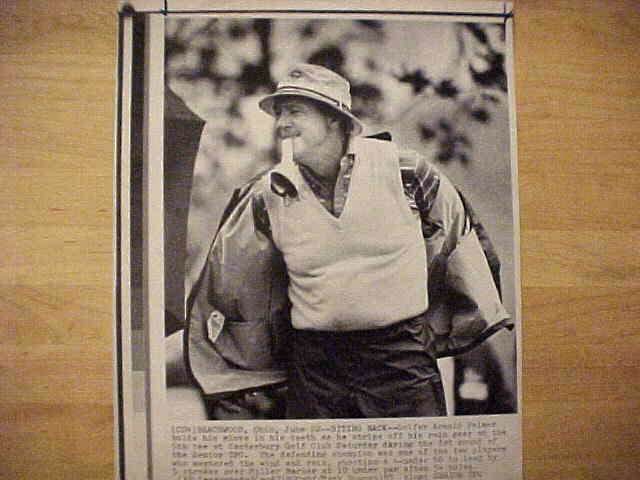 WIREPHOTO [GOLF]: Arnold Palmer - [06/22/85] 'Biting Back' Baseball cards value