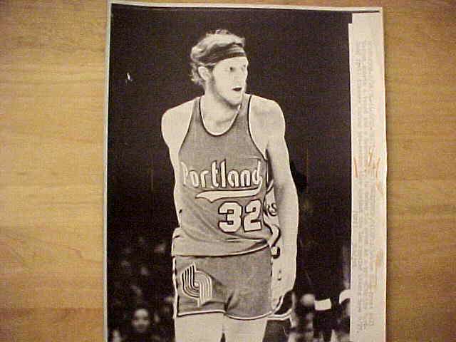 WIREPHOTO: Bill Walton - {09/28/74} 'New Kid' (Trail Blazers) Baseball cards
