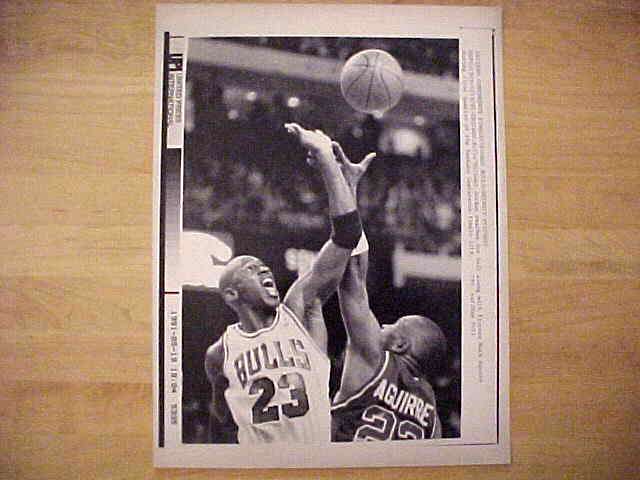 WIREPHOTO: Michael Jordan - [05/19/91] 'Go For It' (Bulls) Baseball cards value