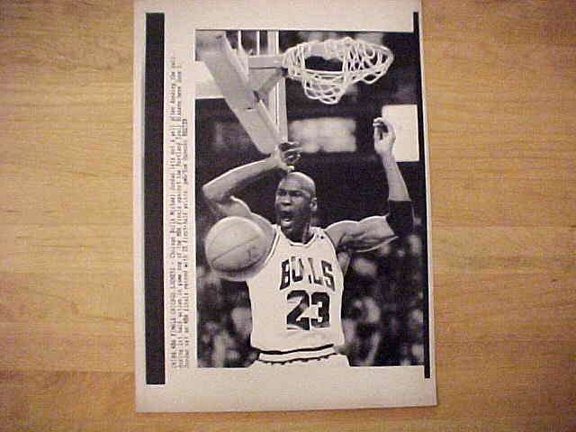 WIREPHOTO: Michael Jordan - [06/03/92] 'Whoop It Up' (Bulls) Baseball cards value
