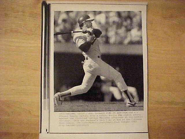 WIREPHOTO: Reggie Jackson - [10/02/87] 'Last Time At Bat' (A's) Baseball cards value