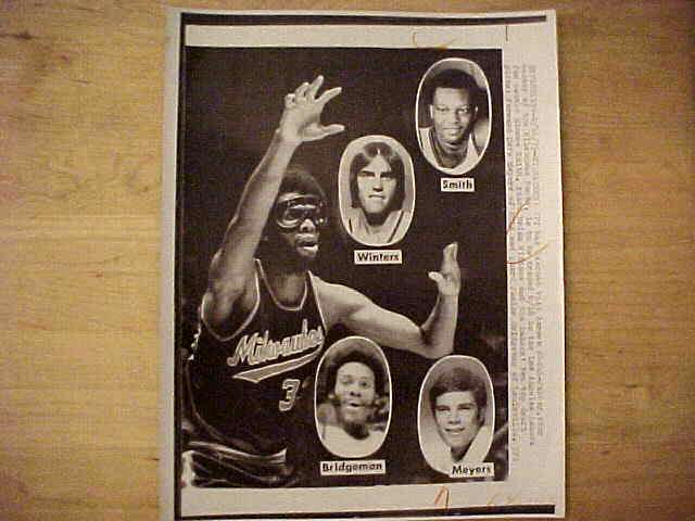 WIREPHOTO: Kareem Abdul-Jabbar - [05/13/74] 'The Press Is On' (Bucks) Basketball cards value