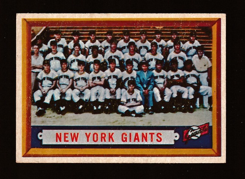 1957 Topps #317 NY Giants TEAM card SCARCE MID SERIES Baseball cards value