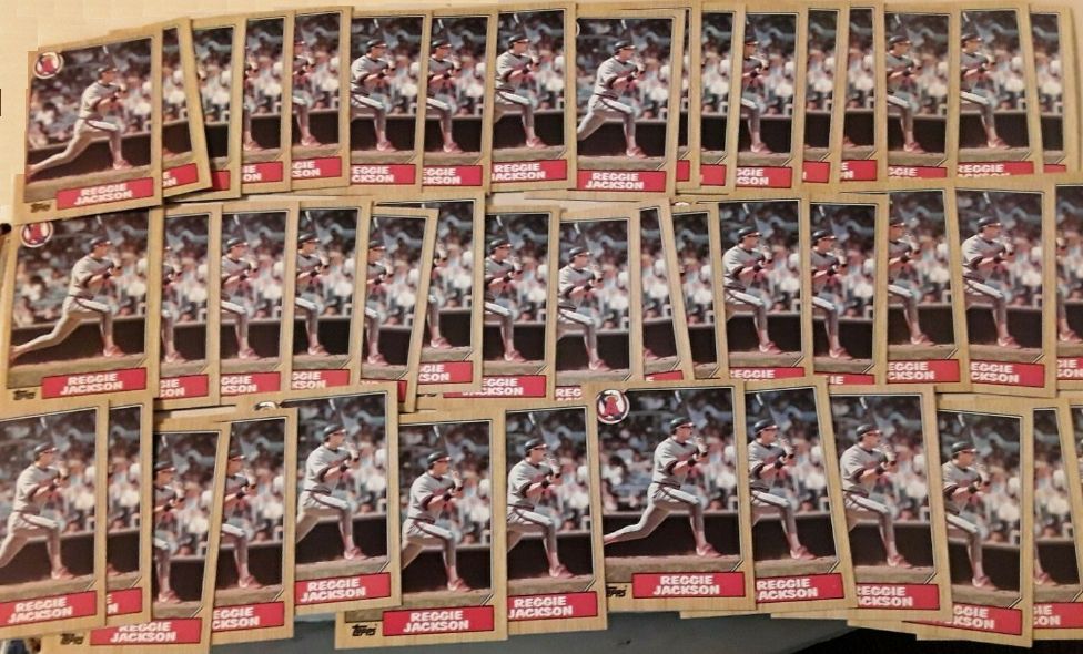  Reggie Jackson - 1987 Topps #300 - Lot of  (500) cards (Angels) Baseball cards value