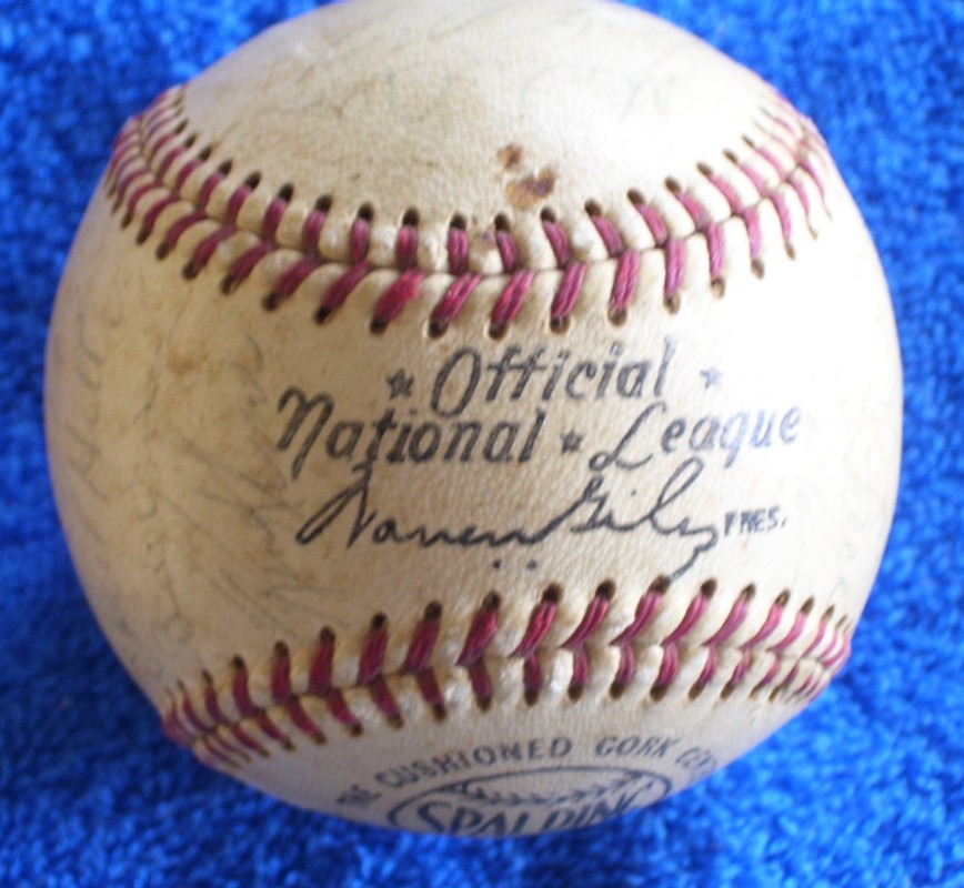   1968 Pirates - Team Signed/AUTOGRAPHED baseball [#ed22] w/23 Signatures Baseball cards value