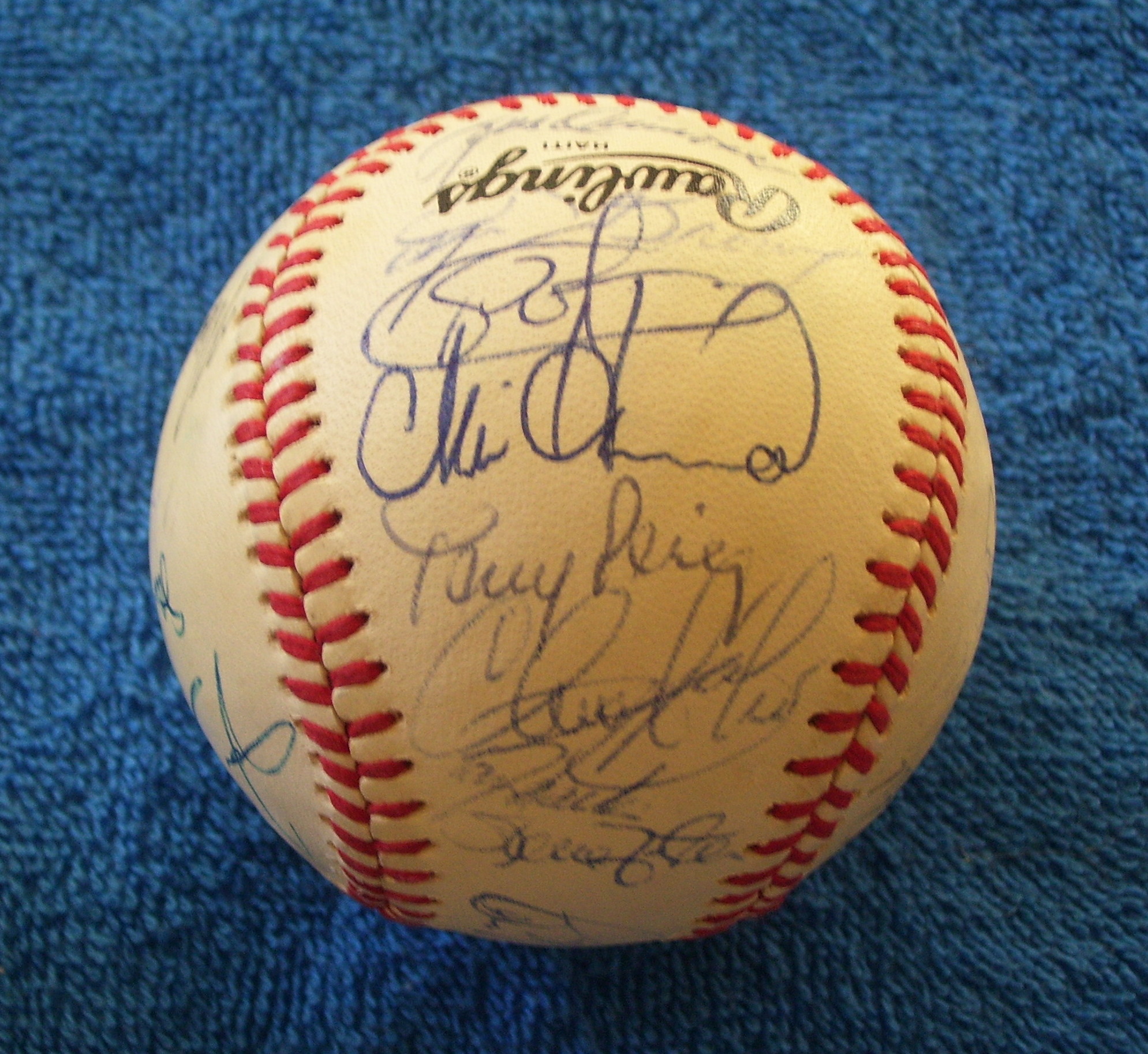   1992 Reds - Team Signed/AUTOGRAPHED baseball [#ed17] w/33 Signatures Baseball cards value