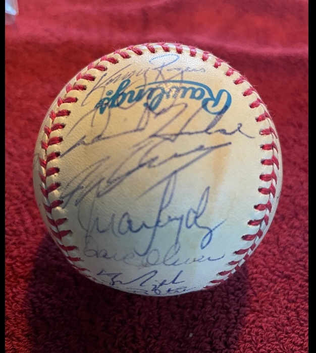 1993 Rangers - Team Signed/AUTOGRAPHED baseball [#11p] 29 Signatures !!! Baseball cards value