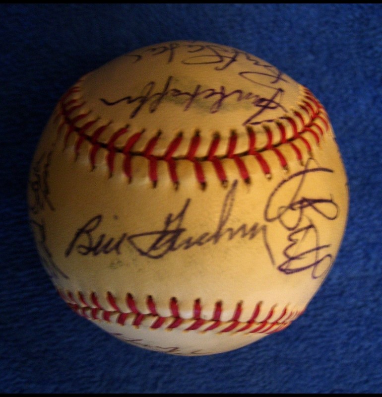  1987 Royals - Team Signed/AUTOGRAPHED baseball [#ed6-02] w/21 Signatures Baseball cards value