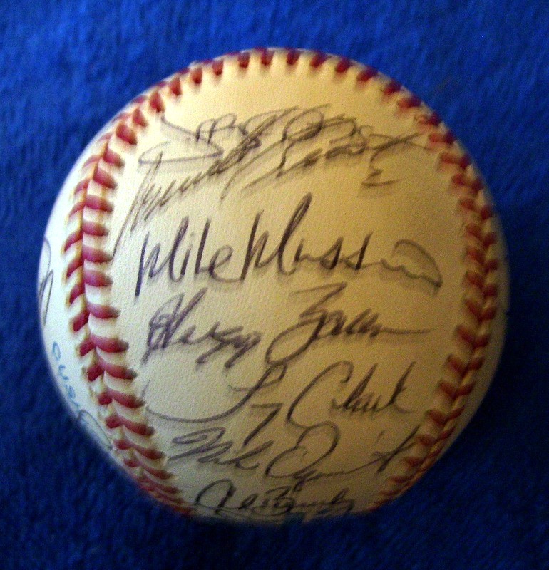   1995 Orioles - Team Signed/AUTOGRAPHED baseball [#ed6-06] w/23 Signatures Baseball cards value