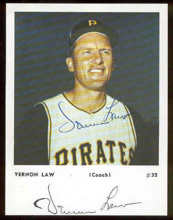  Vernon Law - AUTOGRAPHED Team-Issued card (Pirates) Baseball cards value