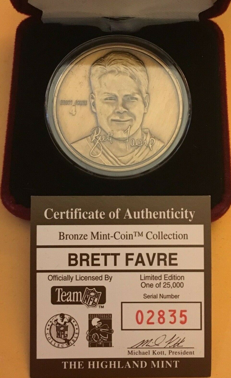 Brett Favre - SOLID BRONZE - HIGHLAND MINT coin (Packers) Baseball cards value