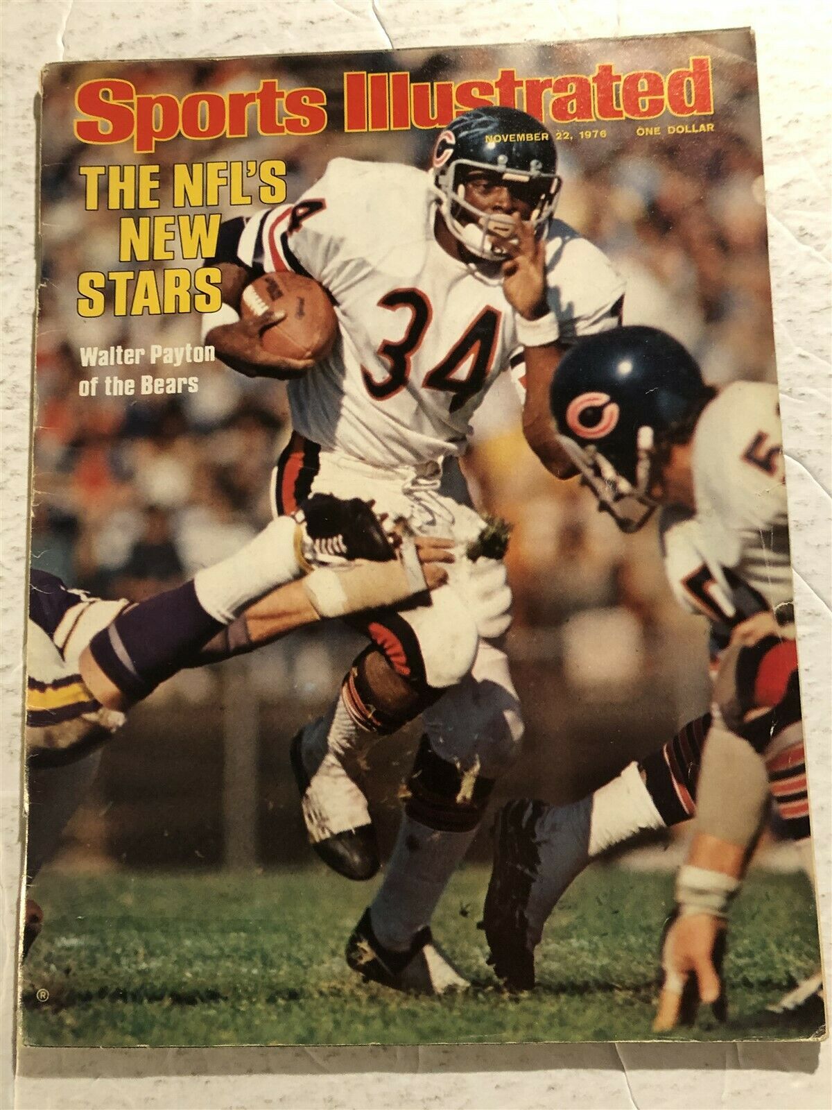 Sports Illustrated (1976/11/22) - WALTER PAYTON [FIRST COVER] (Bears) Baseball cards value