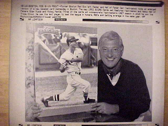 WIREPHOTO: Carl Yastrzemski - [1992-02/06] 'Yaz On A Baseball Card' (Red Baseball cards value