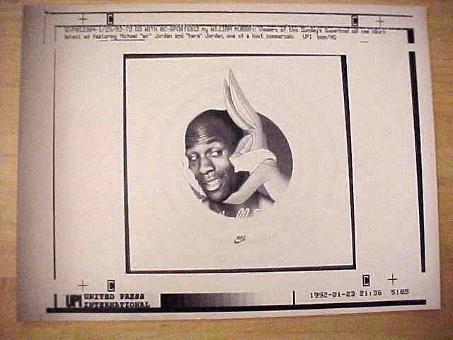 WIREPHOTO: Michael Jordan - [01/23/92] 'Air And Hare' (Bulls) Baseball cards value