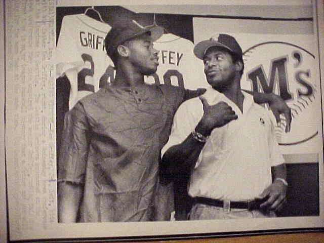 WIREPHOTO: Ken Griffey Jr - [08/29/90] 'Making History' (Mariners) Baseball cards value