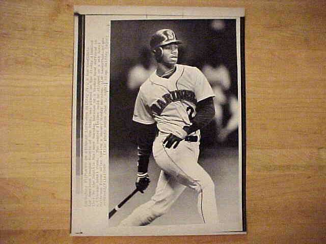 WIREPHOTO: Ken Griffey Jr - [07/25/89] 'On The Disabled List' (Mariners) Baseball cards value