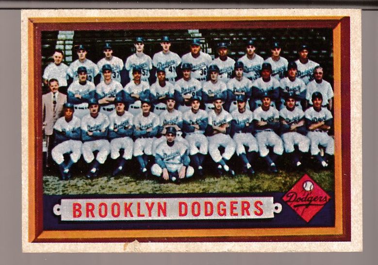 1957 Topps #324 Brooklyn Dodgers TEAM card SCARCE MID SERIES [#]  cards value