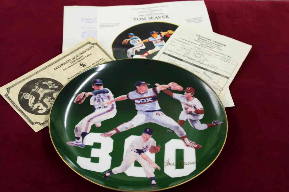 Tom Seaver - 1986 Hackett American '300 Wins' Plate (White Sox/Mets/Reds)  cards value
