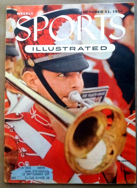 Sports Illustrated (1954/10/11) - WILLIE MAYS FAMOUS CATCH photos inside !  cards value