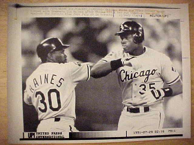 WIREPHOTO: Frank Thomas - [07/29/91] 'Round Tripper' (White Sox)  cards value