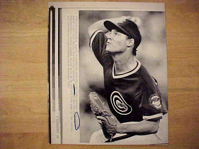 WIREPHOTO: Greg Maddux - [08/04/89] 'Shutout Win' (Cubs)  cards value