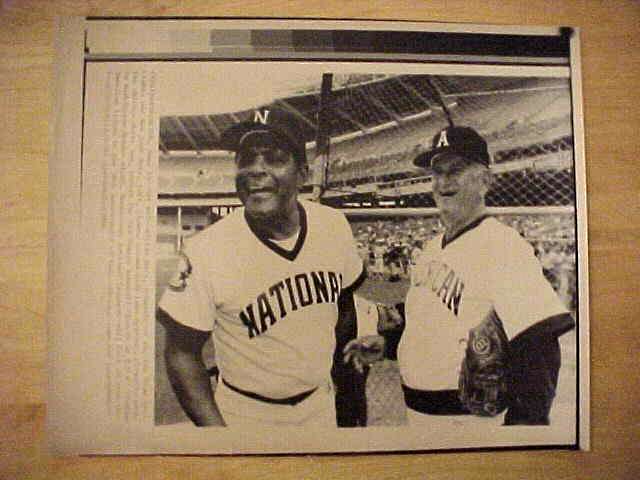 WIREPHOTO: Willie Mays - [06/23/86] 'Say Hey' (Giants/Mets)  cards value