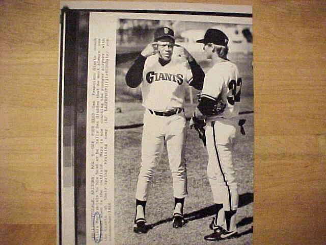 WIREPHOTO: Willie Mays - [03/05/86] 'Use Your Head' (Giants)  cards value