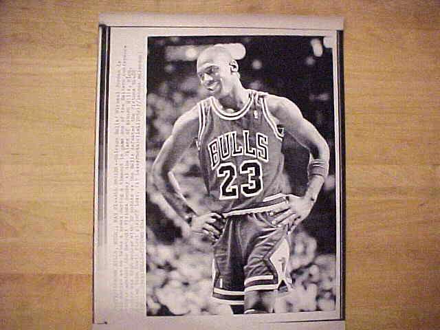 WIREPHOTO: Michael Jordan - [05/21/89] 'All Smiles' (Bulls) Basketball cards value