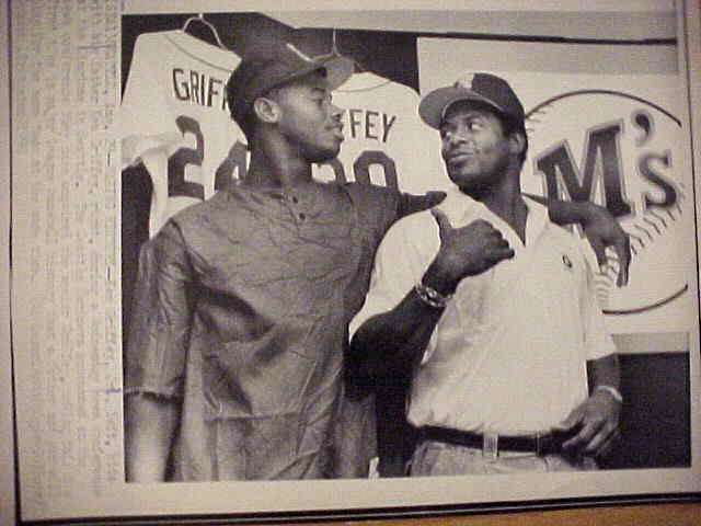 WIREPHOTO: Ken Griffey Jr - [08/29/90] 'Making History' (Mariners)  cards value
