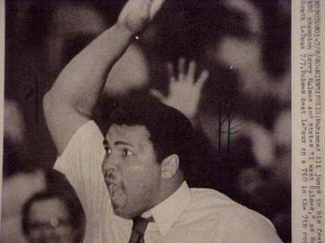 WIREPHOTO [BOXING]: Muhammad Ali - [07/08/80] 'I Want Holmes'  cards value