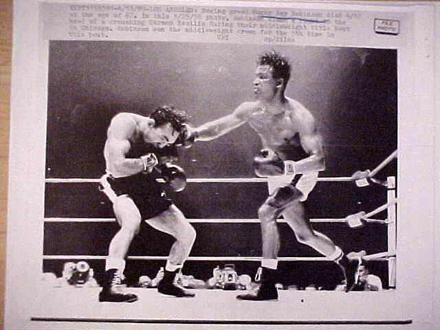 WIREPHOTO [BOXING]: Sugar Ray Robinson - [04/13/89] 'Last Fight'  cards value