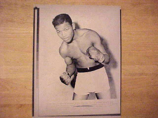 WIREPHOTO [BOXING]: Sugar Ray Robinson - [04/12/89] 'Ex-Champ Dies'  cards value